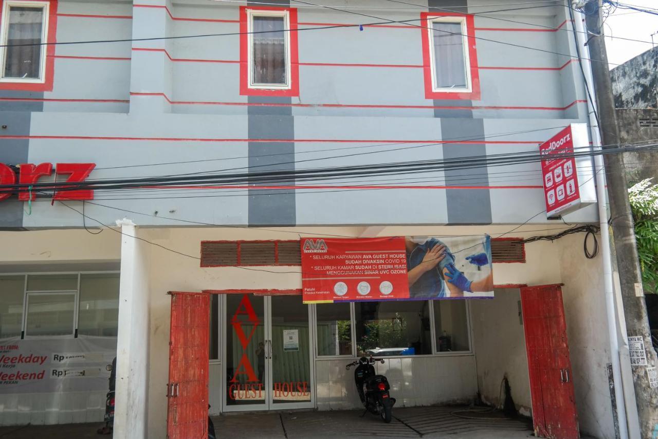 Reddoorz At Jalan Somba Opu Losari Makassar Extérieur photo