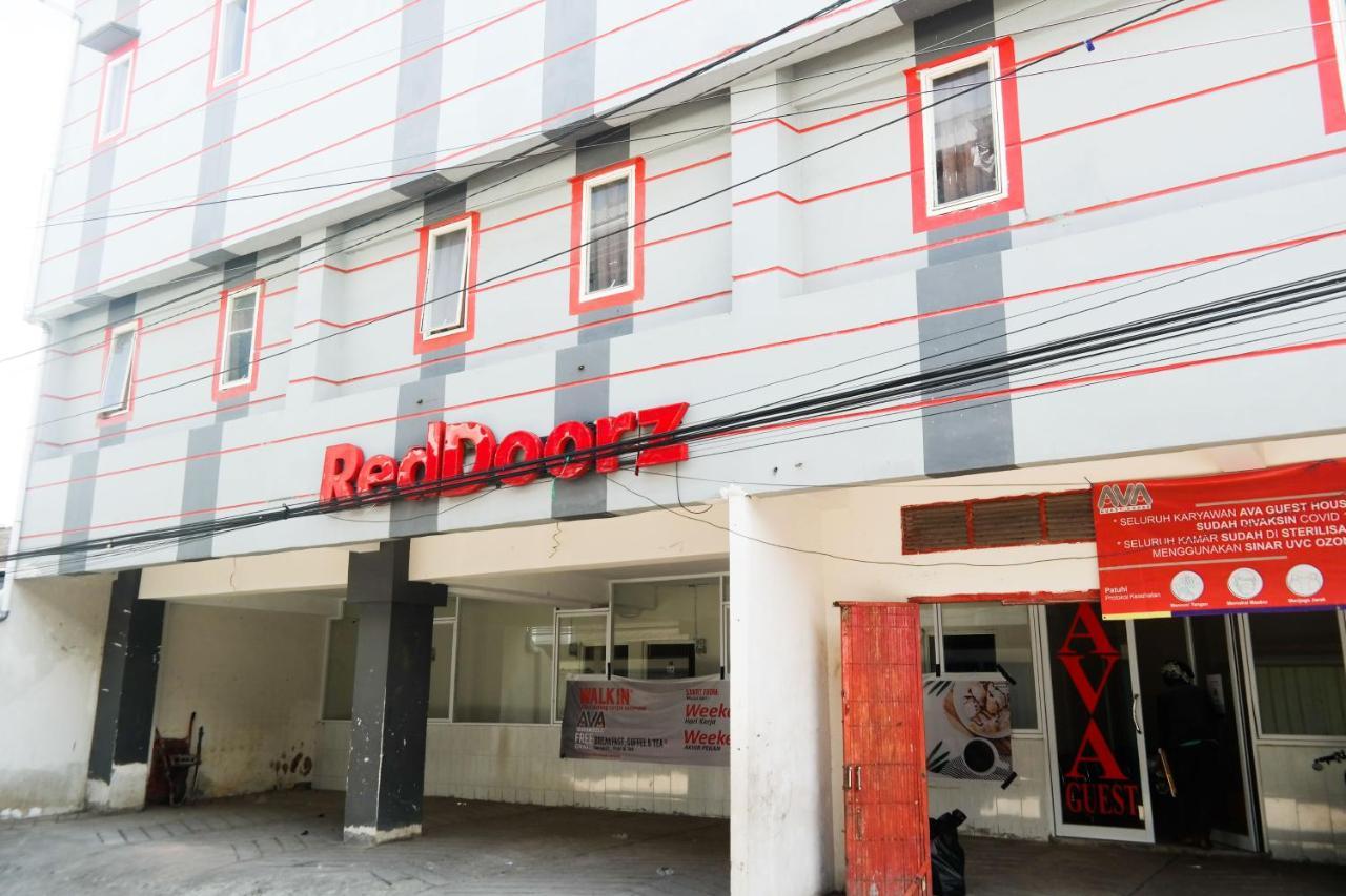 Reddoorz At Jalan Somba Opu Losari Makassar Extérieur photo